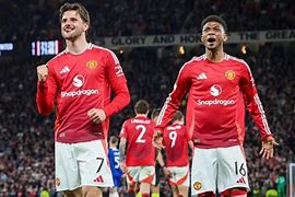 阿斯顿维拉发布备战花絮；加时末段再遭质疑；CBA常规赛任务艰巨；数据趋势出现新变化