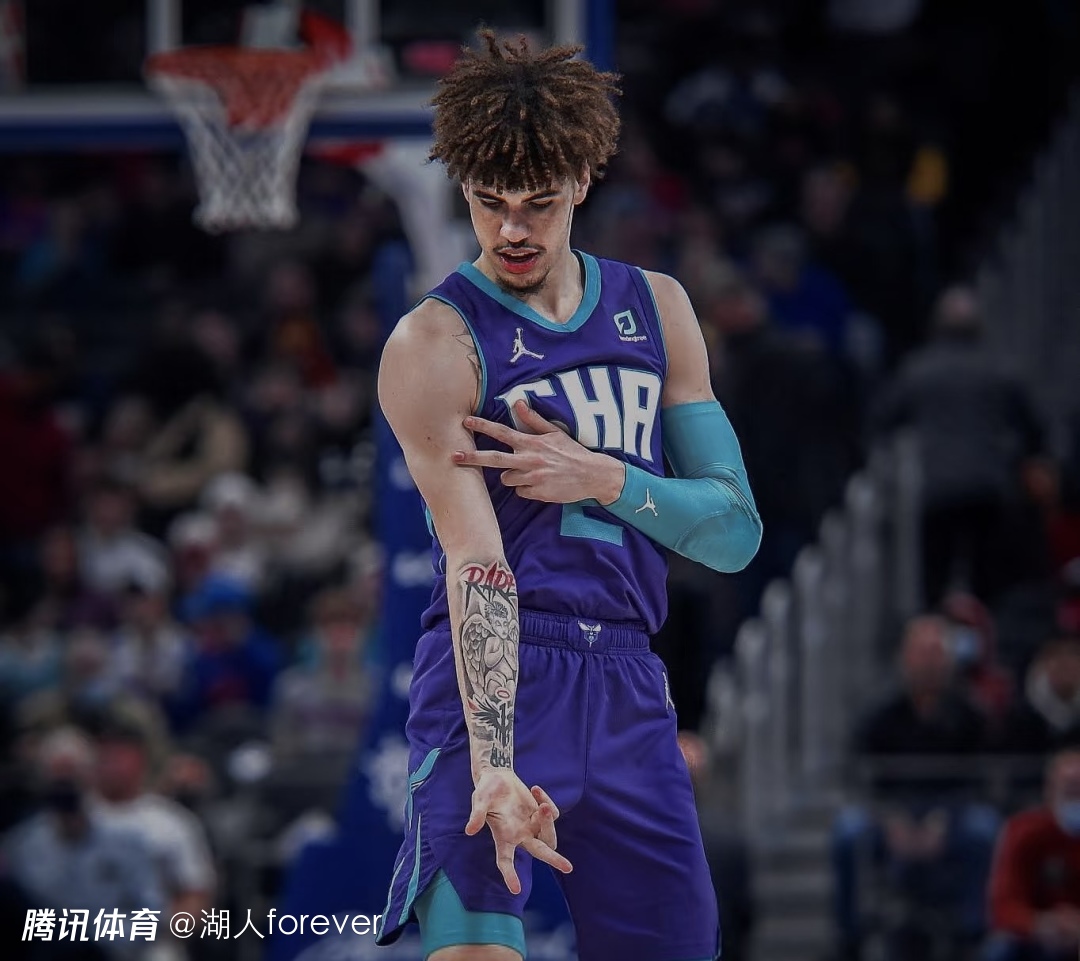 艾弗里想捉夏洛时谁救了他