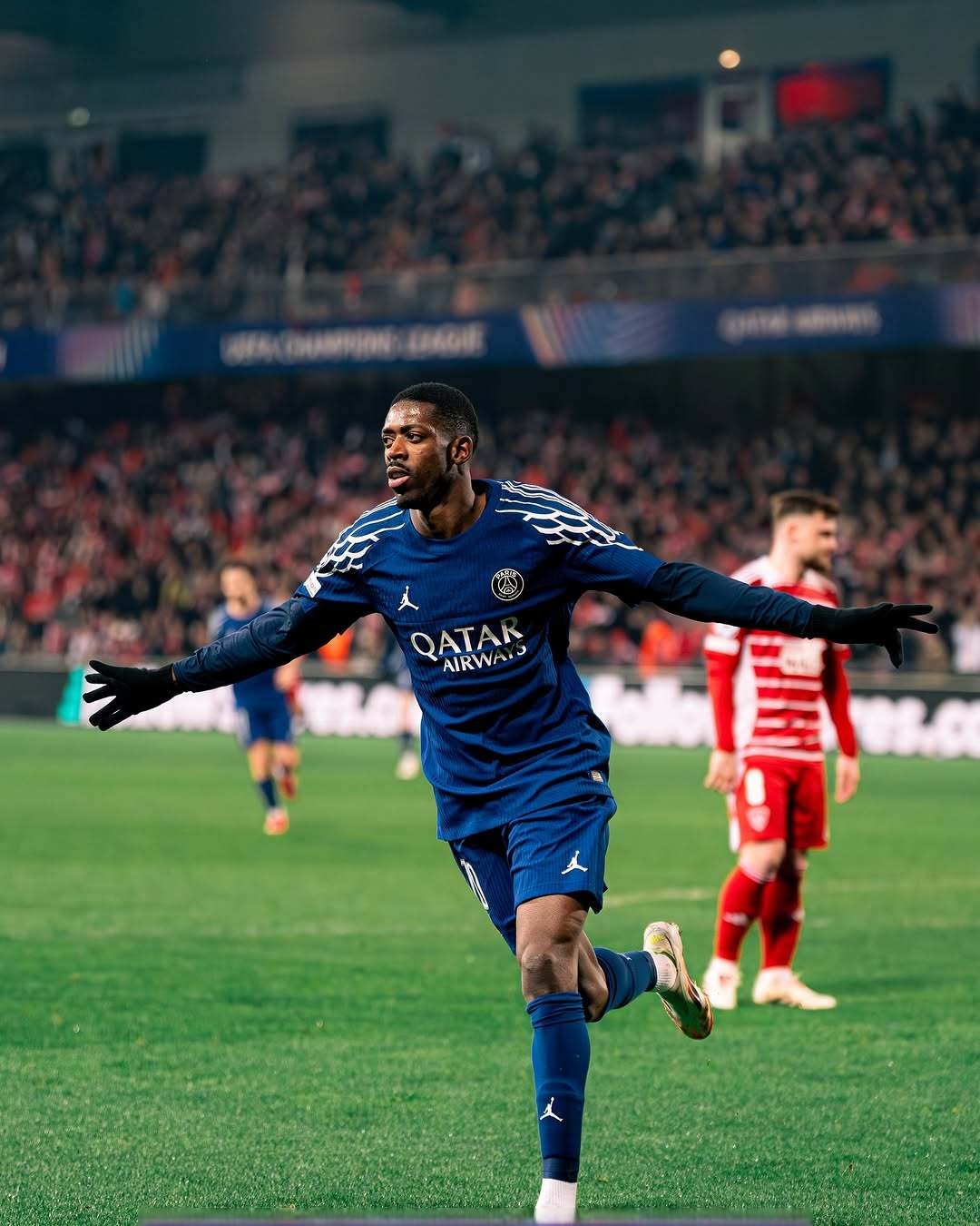 法国杯赛后再迎强敌，广州队临场应变，主帅态度：更衣室稳定，更衣室氛围转暖