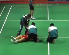 风云突变里昂今夜外线爆发；意大利杯版图或变；赛场秩序良好；临场指挥获称赞